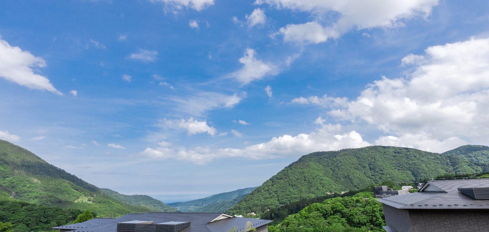 箱根・強羅 佳ら久 窗外的箱根連山