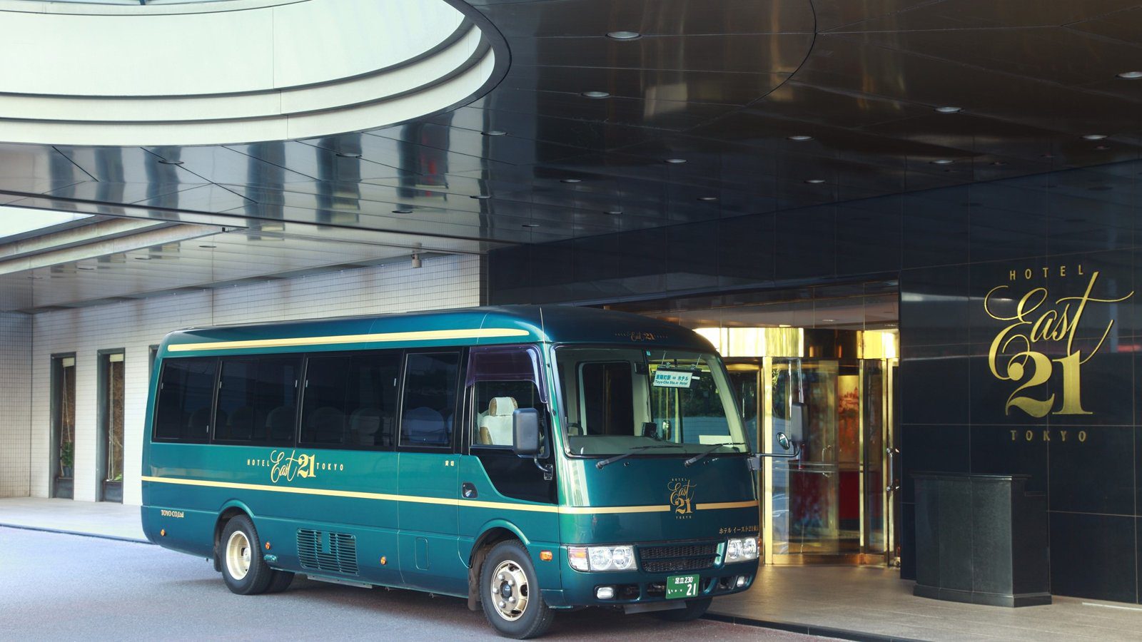 東京東方21世紀酒店 停在正門的東陽町站免費接駁巴士