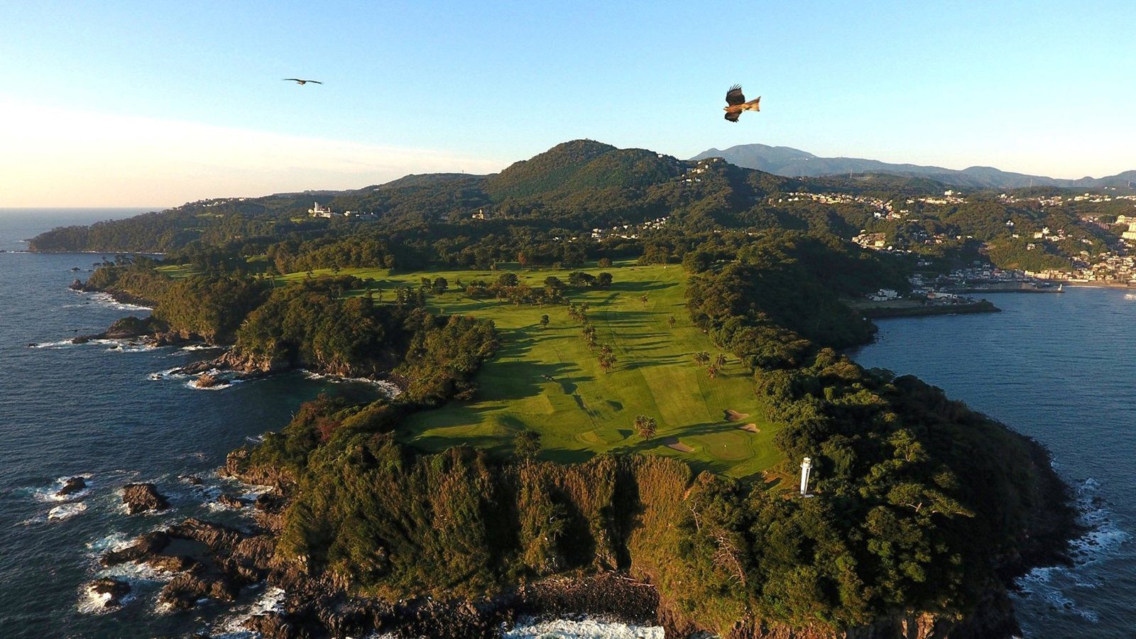 川奈飯店 沿海岸線的富士球場空拍