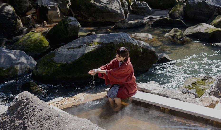 霧島溫泉 妙見石原莊 川邊的足湯