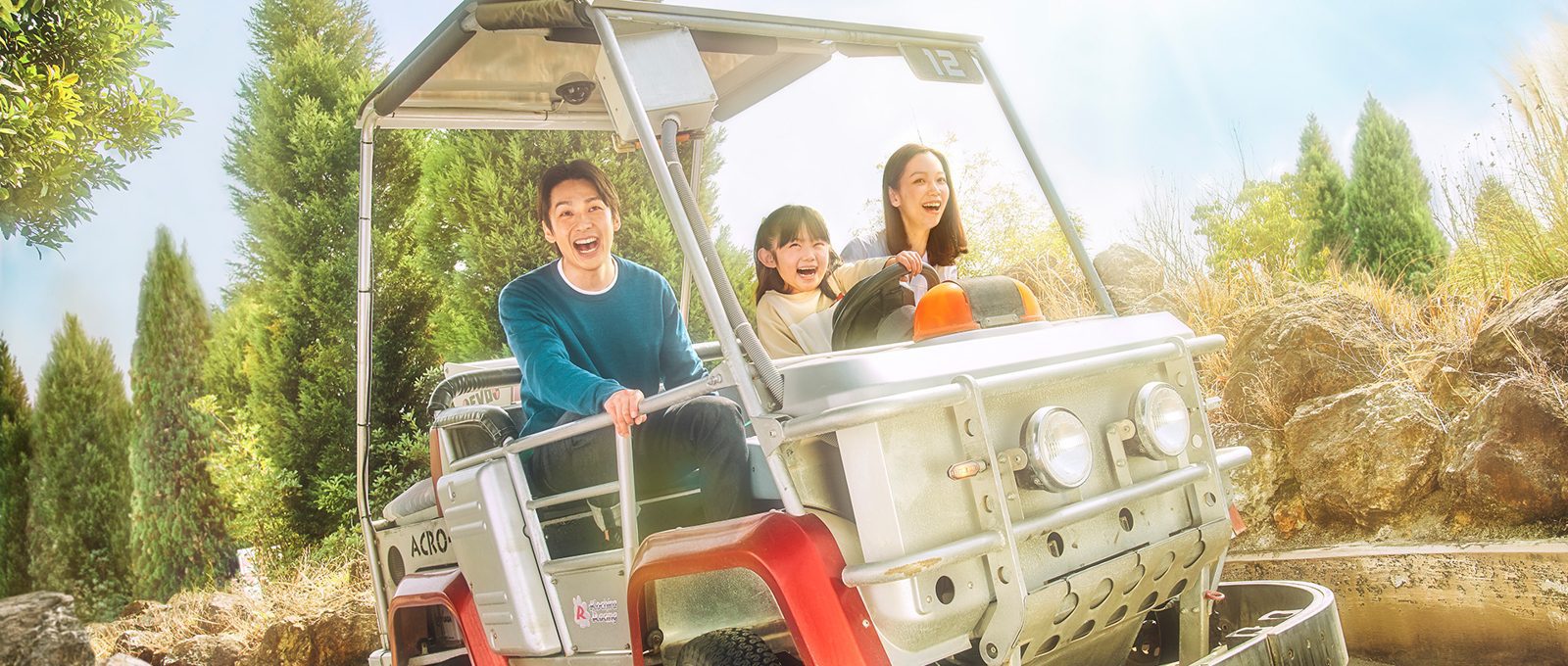 鈴鹿賽道樂園 Acro X Evolution 家人搭越野車穿越關卡